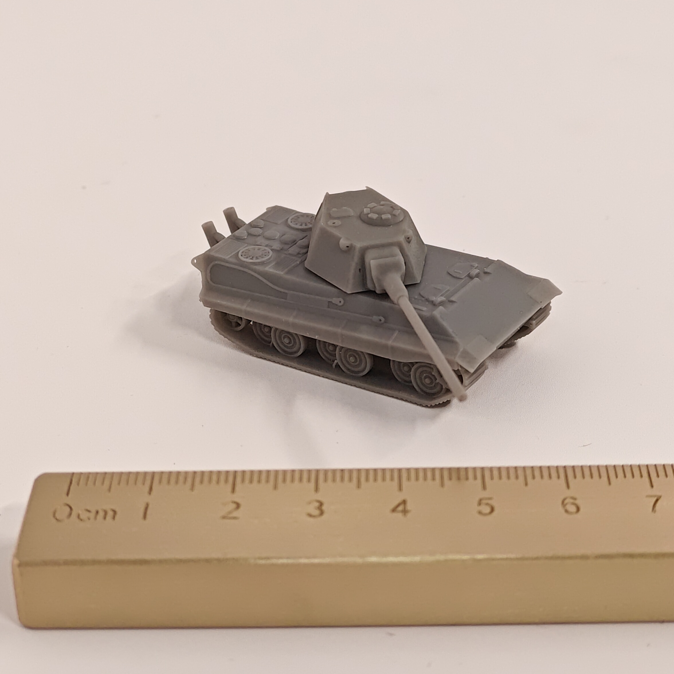Model Kit Motor Nuclear - 1/144 Scale E50 TANK MODEL KIT
