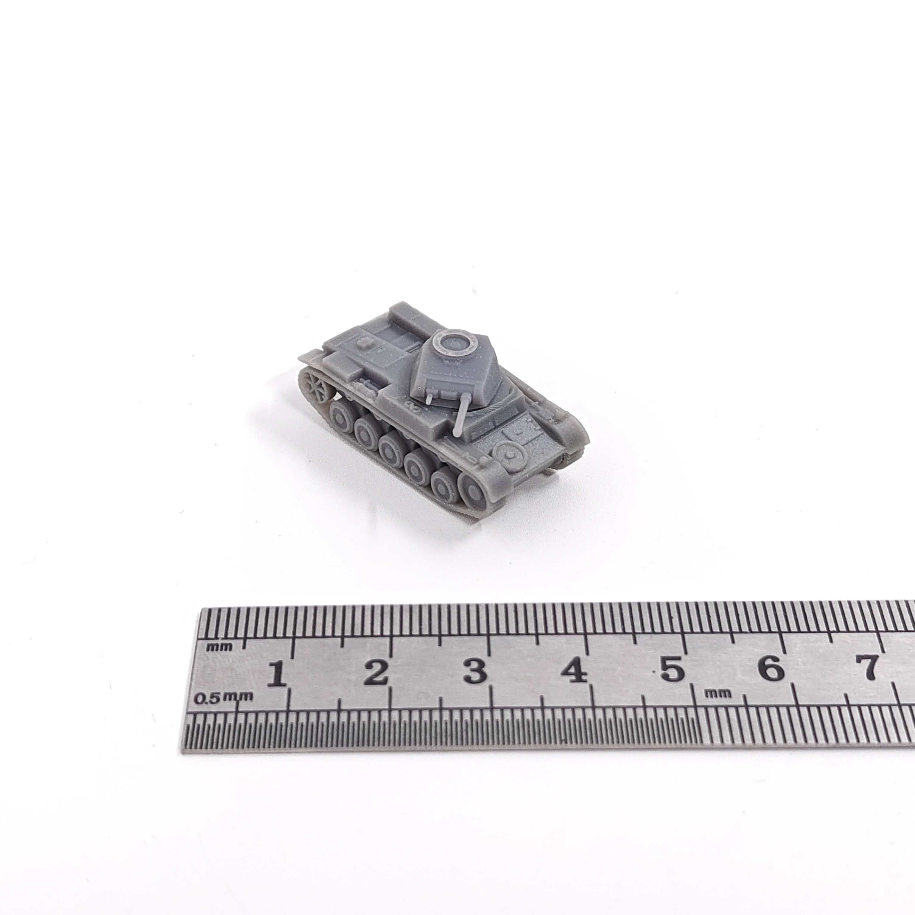 1/144 Scale Panzer II Ausf.F M - Model Kit Motor Nuclear 리뷰 및 가격